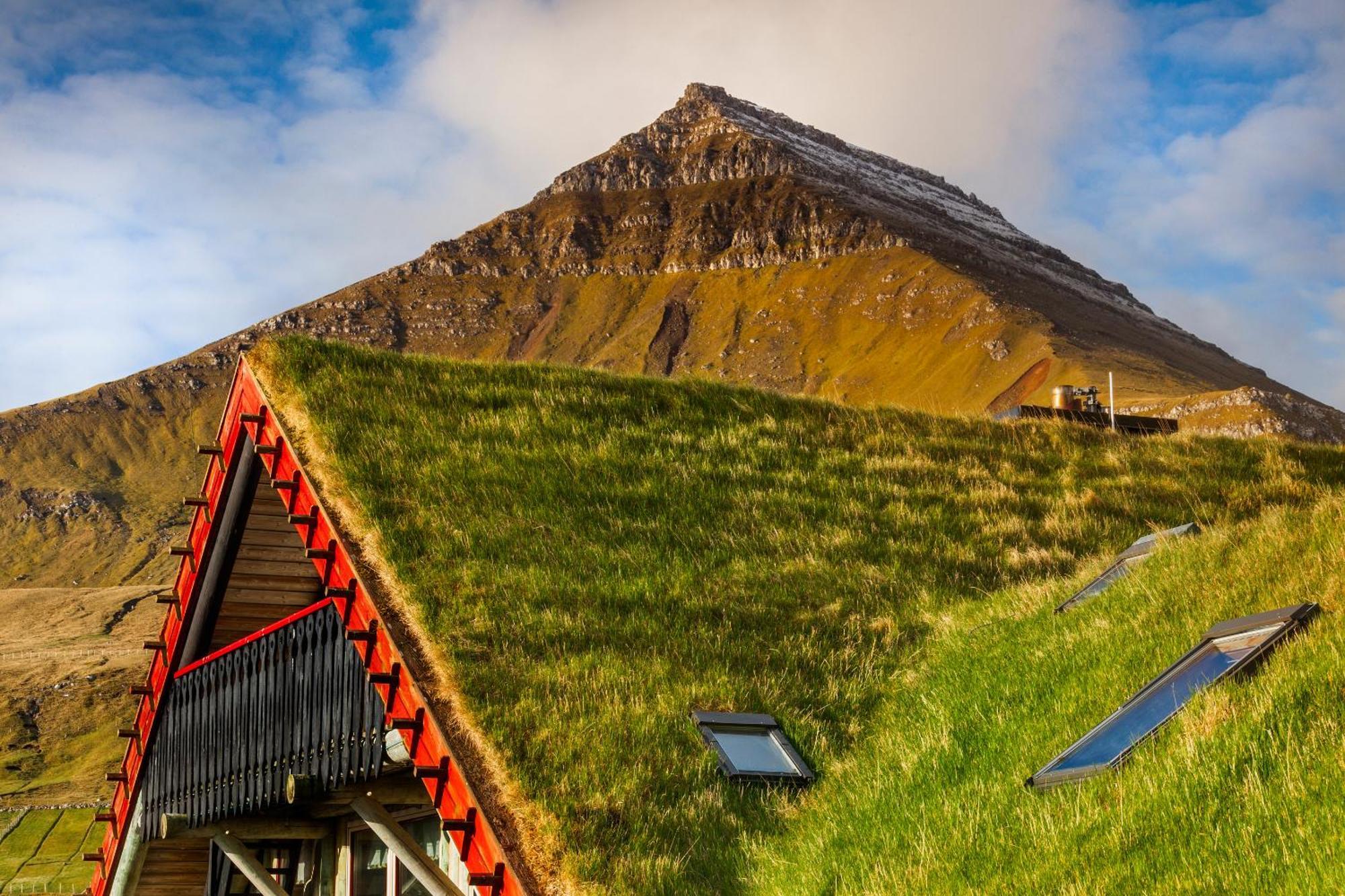 Gjaargardur Guesthouse Gjógv Esterno foto